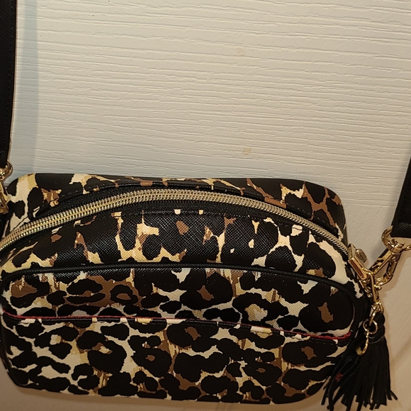 VICTORIA'S SECRET LEOPARD PRINTCROSSBODY BAG - Picture 7 of 13